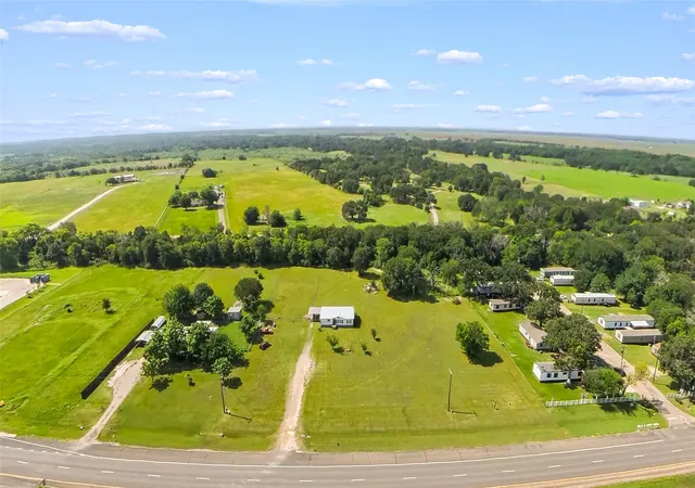 Photo 3 of Manufactured home for sale at 1501 2Nd St, Kerens, TX 75144 | MLS# 21308364 | Listing updated on 2026-08-24
