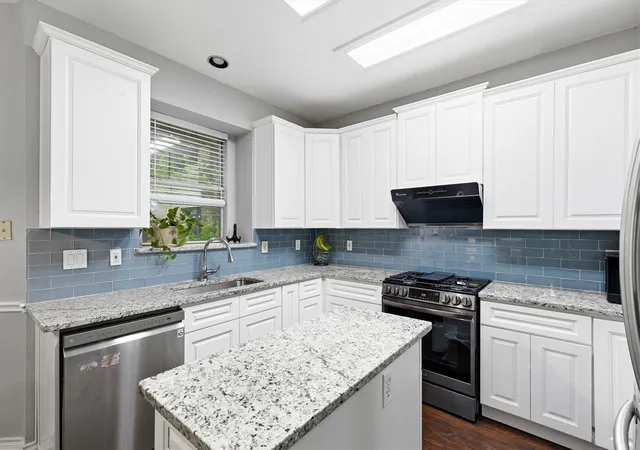 Photo 3 of Single family home for sale at 2413 Harvard Dr, Flower Mound, TX 75022 | MLS# 21308358 | Listing updated on 2026-08-22