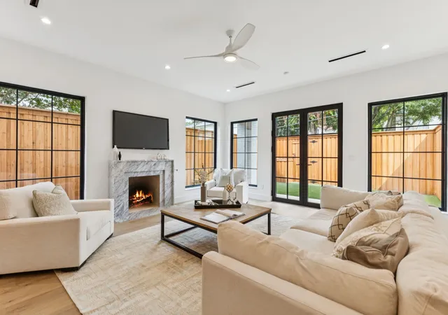 3rd image of 4037 Hawthorne Ave, Dallas, TX 75219 | MLS# 21297848