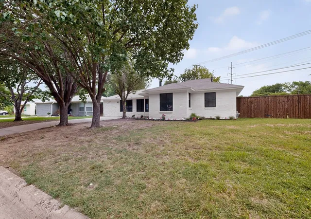 Photo 2 of Single family home for sale at 4171 Carolyn Rd, Fort Worth, TX 76109 | MLS# 21303116 | Listing updated on 2026-07-14