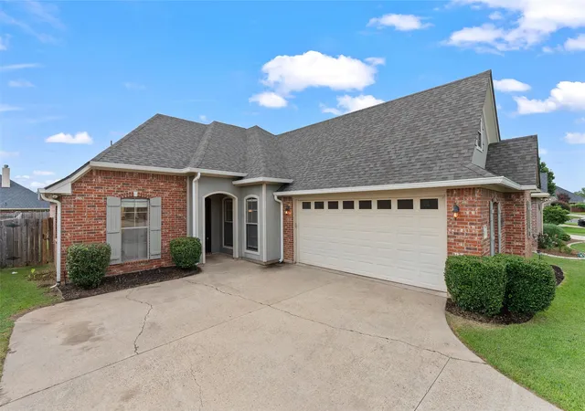 Photo 3 of Single family home for sale at 313 Chancellorsville Ct, Bossier City, LA 71112 | MLS# 21308357 | Listing updated on 2026-08-26