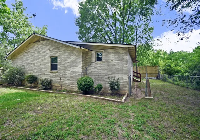 Photo 3 of Single family home for sale at 411 N Winnsboro St, Quitman, TX 75783 | MLS# 21306487 | Listing updated on 2026-08-22