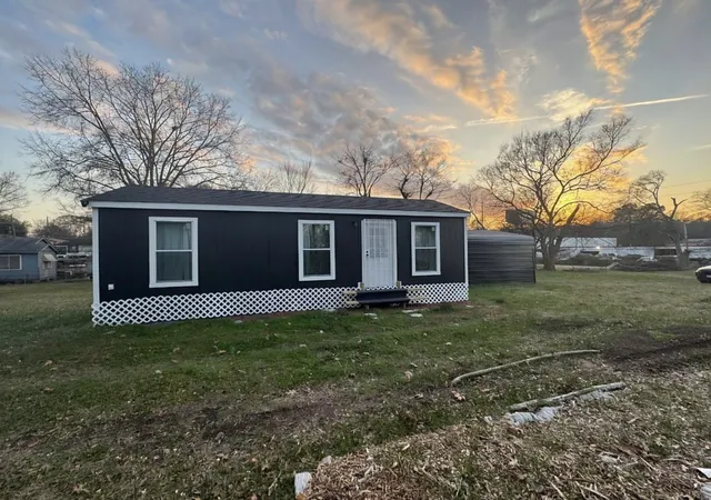 1st image of 437 E Dalzell St, Shreveport, LA 71104 | MLS# 21308324