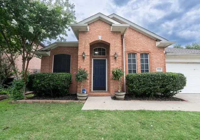 Homes for sale in Keller, TX | 1324 Carriage Ln, Keller, TX 76248 | MLS# 21308078