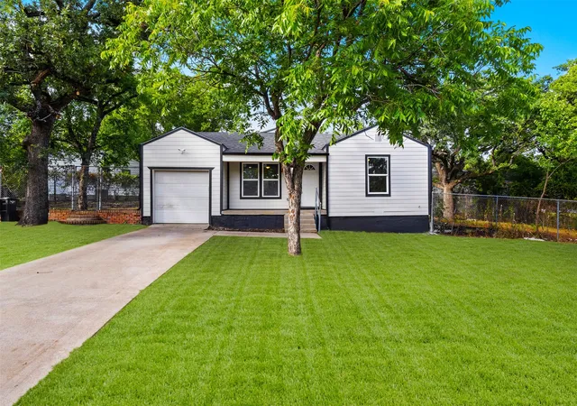 Photo 1 of Sale Pending at 4817 Erath St, Fort Worth, TX 76119 | MLS# 21265999 | Listing updated on 2026-08-22