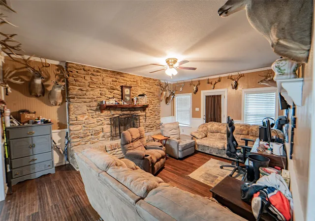 Homes for sale in Breckenridge, TX | 1211 & 1207 W Hullum St, Breckenridge, TX 76424 | MLS# 21307603
