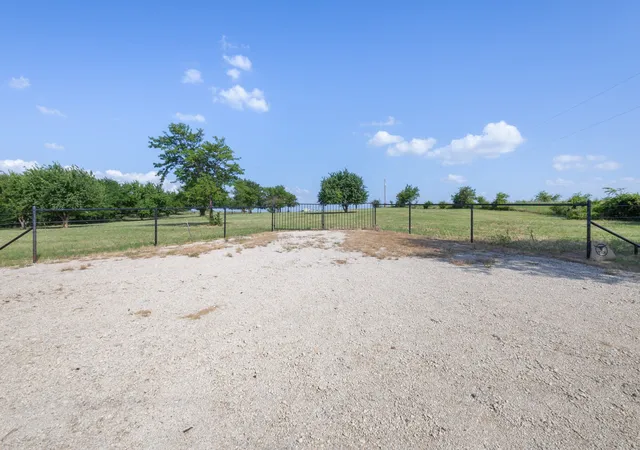 Homes for sale in Decatur, TX | 1261 County Road 2735, Decatur, TX 76234 | MLS# 21308412