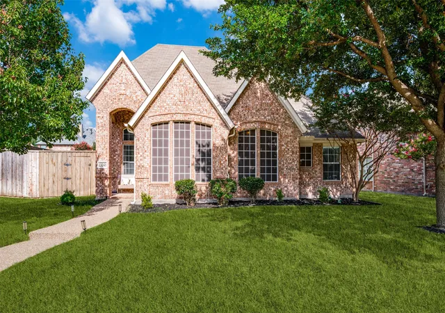 Photo 1 of Single family home for sale at 13248 Cottage Grove Dr, Frisco, TX 75033 | MLS# 21308421 | Listing updated on 2026-07-06