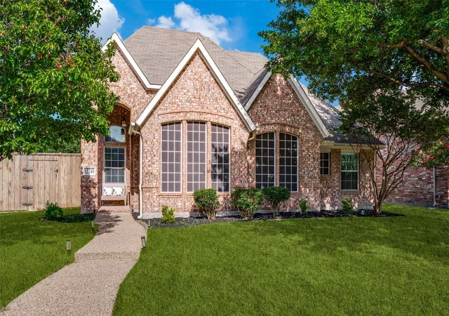 Photo 2 of Single family home for sale at 13248 Cottage Grove Dr, Frisco, TX 75033 | MLS# 21308421 | Listing updated on 2026-07-06