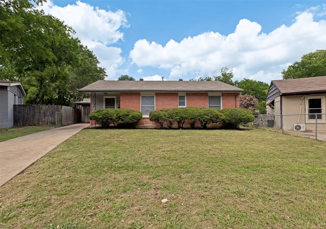 Photo 1 of Sale Pending at 219 Harman St, Duncanville, TX 75116 | MLS# 21308434 | Listing updated on 2026-08-22