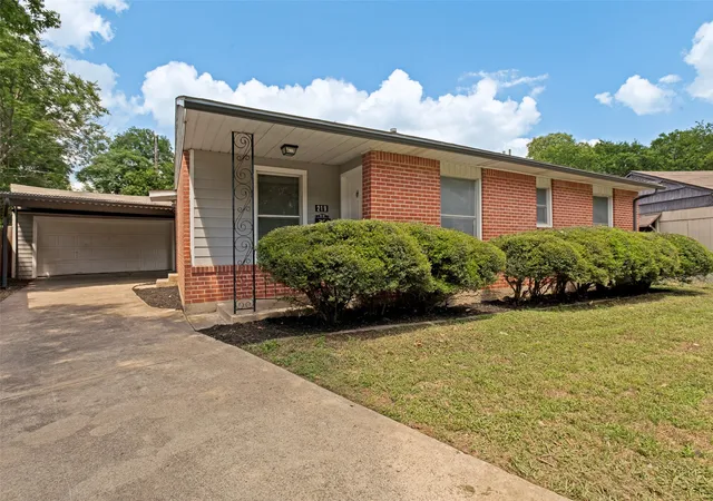 Photo 2 of Sale Pending at 219 Harman St, Duncanville, TX 75116 | MLS# 21308434 | Listing updated on 2026-08-22
