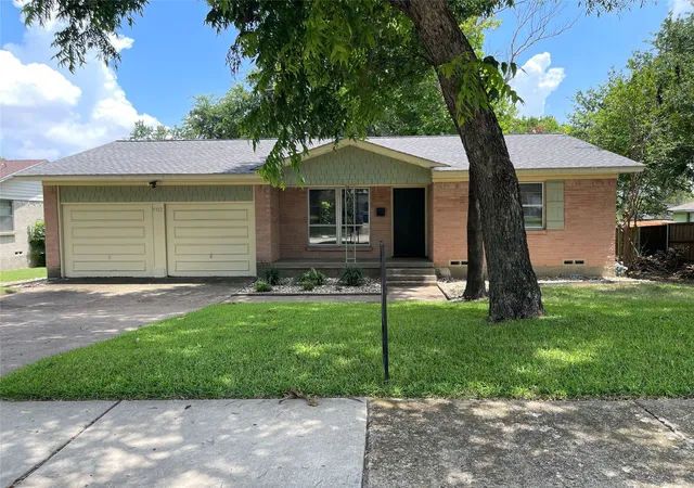 Photo 1 of Sale Pending at 9112 Clearwater Dr, Dallas, TX 75243 | MLS# 21307864 | Listing updated on 2026-08-28