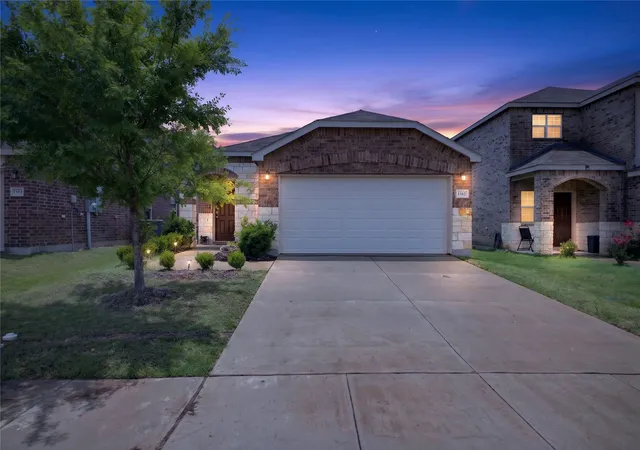 Photo 1 of Single family home for sale at 1512 Vega Dr, Forney, TX 75126 | MLS# 21308451 | Listing updated on 2026-08-22