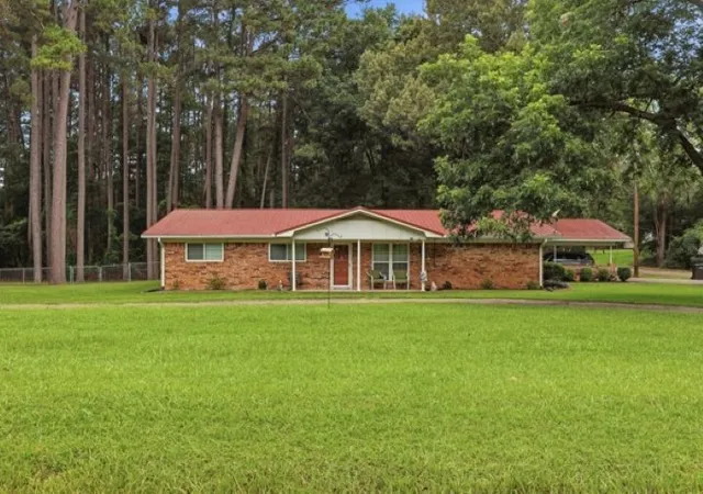 Homes for sale in Daingerfield, TX | 100 County Road 1123, Daingerfield, TX 75638 | MLS# 21308450