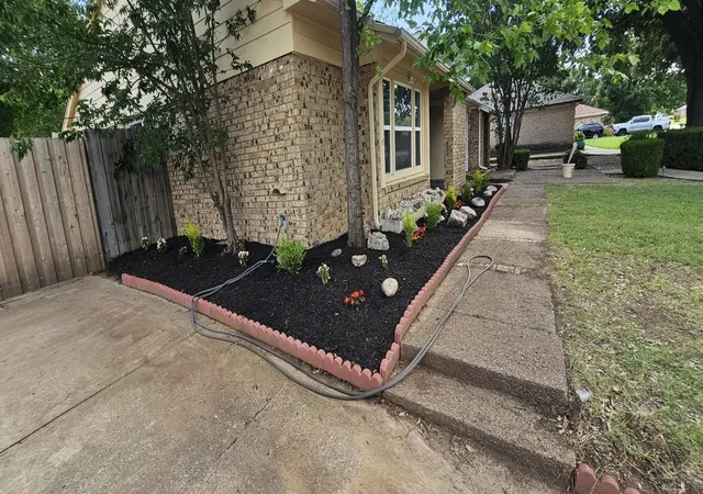 Homes for sale in Euless, TX | 202 E Denton Dr, Euless, TX 76039 | MLS# 21307030