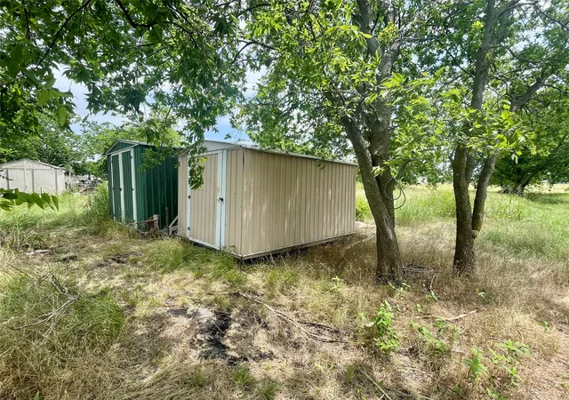 Homes for sale in Valley View, TX | 168 County Road 2133, Valley View, TX 76272 | MLS# 21307515