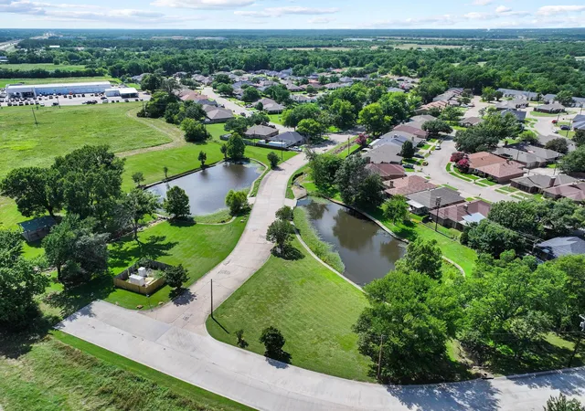 Photo 25 of Single family home for sale at 1804 Greenridge Ct, Sulphur Springs, TX 75482 | MLS# 21308430 | Listing updated on 2026-10-06