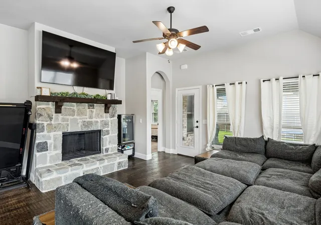Photo 2 of Single family home for sale at 1510 Laurence Ln, Princeton, TX 75407 | MLS# 21306142 | Listing updated on 2026-09-03