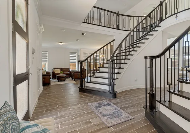 Photo 3 of Single family home for sale at 6008 Noyon Dr, Mc Kinney, TX 75071 | MLS# 21308168 | Listing updated on 2026-08-23