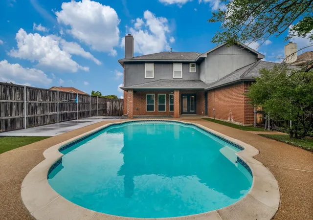 Homes for sale in Rowlett, TX | 9102 Barton Creek Dr, Rowlett, TX 75089 | MLS# 21301386