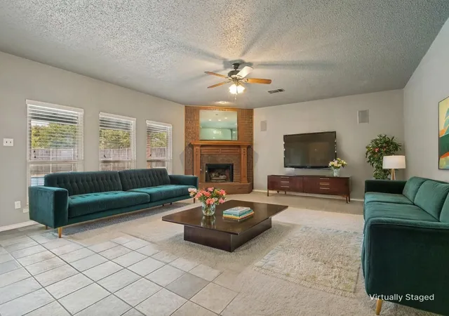 Homes for sale in Rowlett, TX | 9102 Barton Creek Dr, Rowlett, TX 75089 | MLS# 21301386