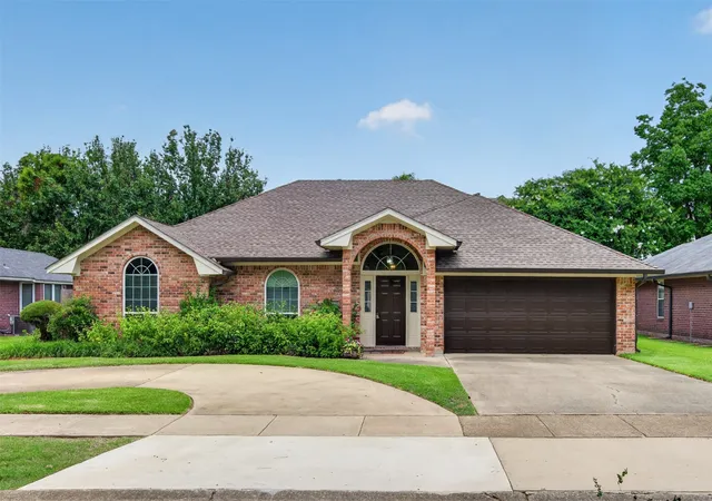 1st image of 2204 Middle Creek Blvd, Bossier City, LA 71111 | MLS# 21308559
