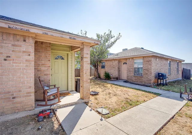 Photo 1 of Sale Pending at 121 Cambridge Dr, Saginaw, TX 76179 | MLS# 21308572 | Listing updated on 2026-07-20