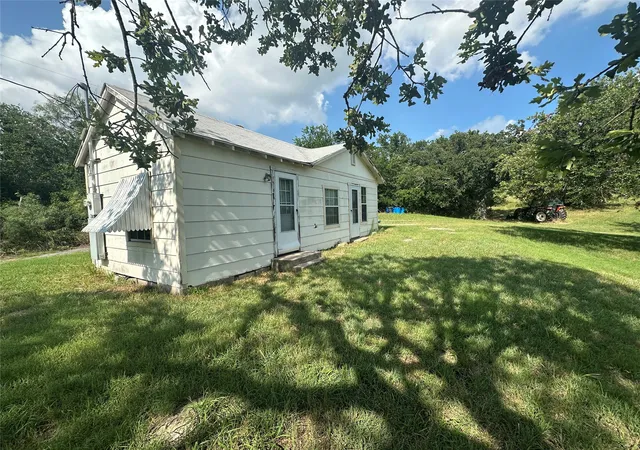 Photo 3 of Single family home for sale at 306 And 308 County Road 3677, Paradise, TX 76073 | MLS# 21308447 | Listing updated on 2026-08-31