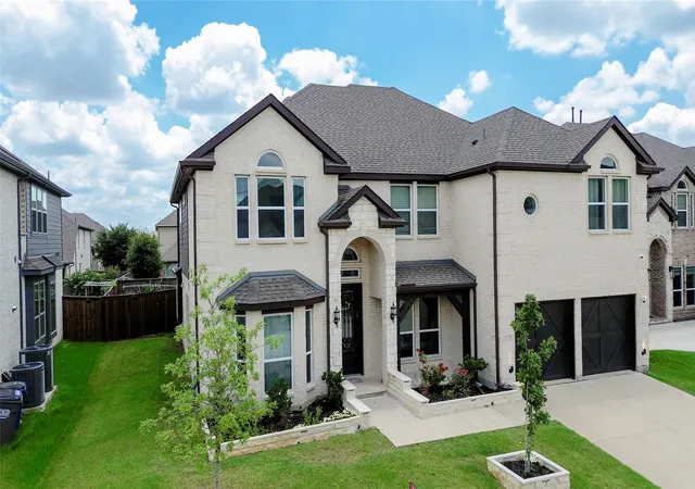 Photo 2 of Single family home for sale at 6508 Everest Dr, Aubrey, TX 76227 | MLS# 21308604 | Listing updated on 2026-07-23
