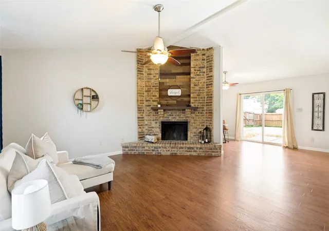 Homes for sale in Allen, TX | 1322 Crestview Dr, Allen, TX 75002 | MLS# 21307438
