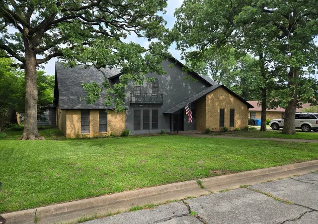 Homes for sale in Denison, TX | 606 Queens Rd, Denison, TX 75020 | MLS# 21308638