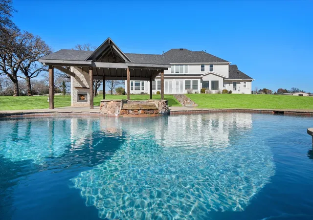 Photo 1 of Single family home for sale at 6056 Bennett Lawson Rd, Mansfield, TX 76063 | MLS# 21308691 | Listing updated on 2026-09-18