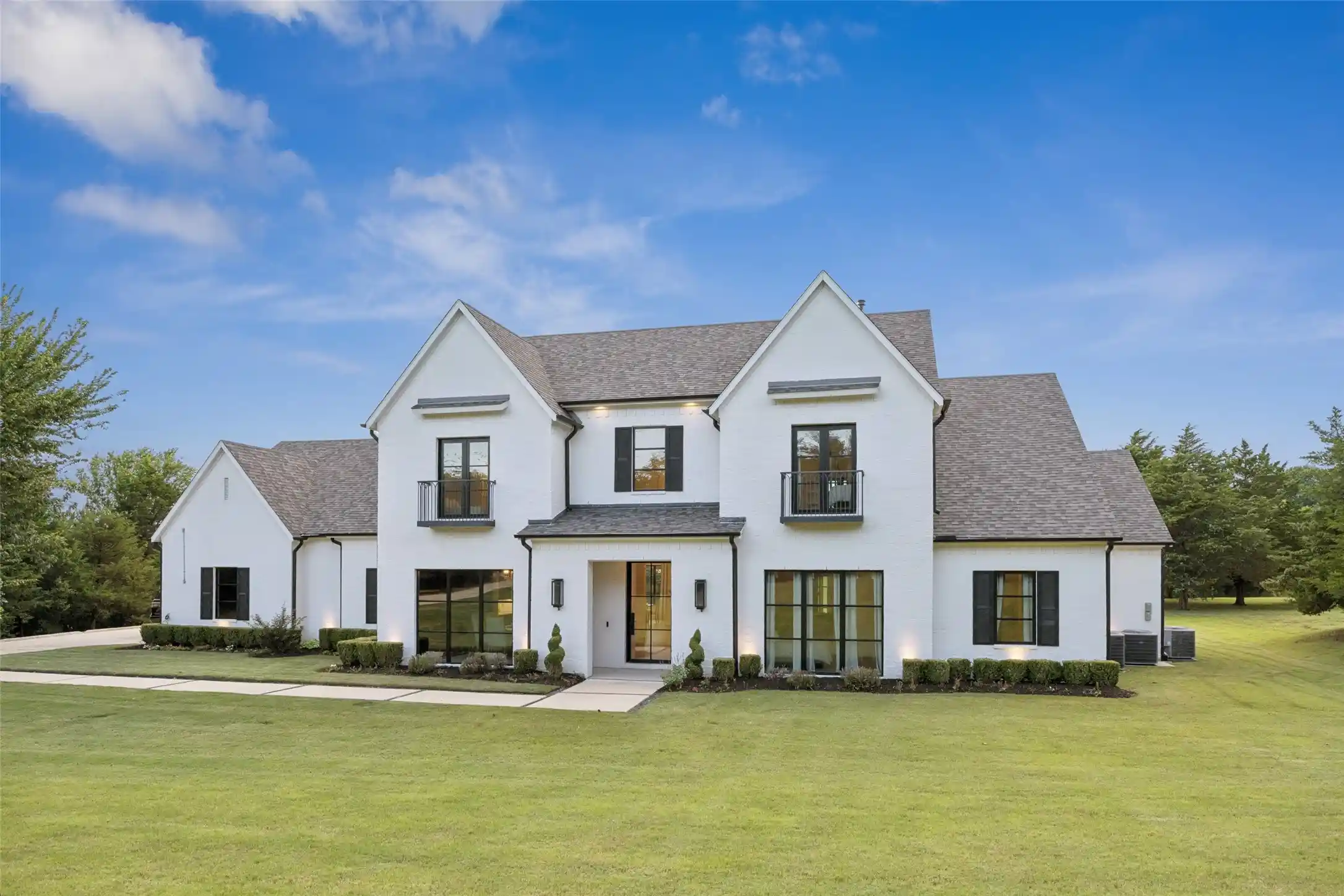 Photo 1 of Mansion for sale at 7025 County Road 202, Mc Kinney, TX 75071 | MLS# 21308387 | Listing updated on 2026-10-29