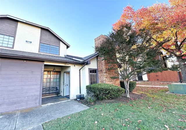 Photo 2 of Condo for sale at 611 Oriole Blvd #1301, Duncanville, TX 75116 | MLS# 21308672 | Listing updated on 2026-08-18
