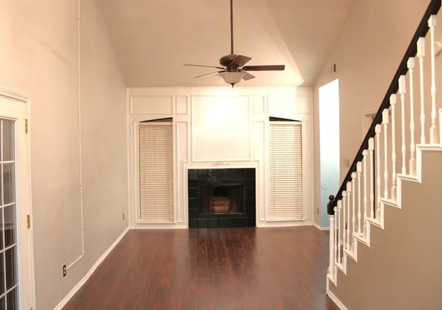 Photo 2 of Sale Pending at 611 Oriole Blvd #1101, Duncanville, TX 75116 | MLS# 21308644 | Listing updated on 2026-08-10
