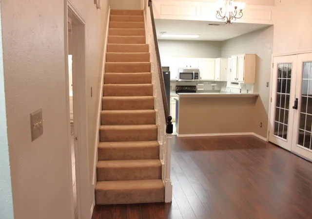 Listing Photo 3 - Condo for sale in building located at 611 Oriole Blvd, Duncanville, TX 75116 - Unit #1101