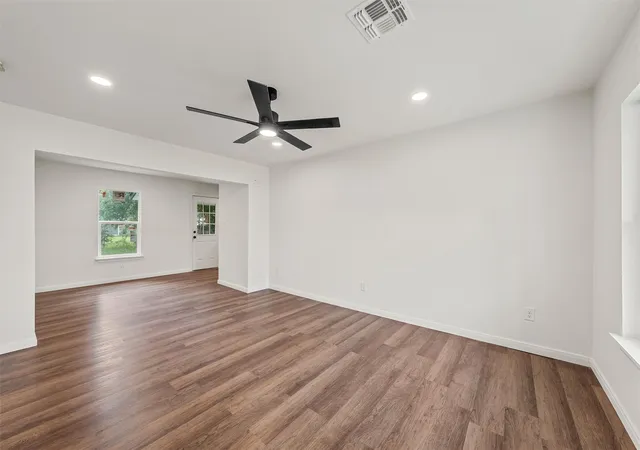 Photo 2 of Single family home for sale at 2225 Joey Dr, Waco, TX 76711 | MLS# 21308704 | Listing updated on 2026-07-22