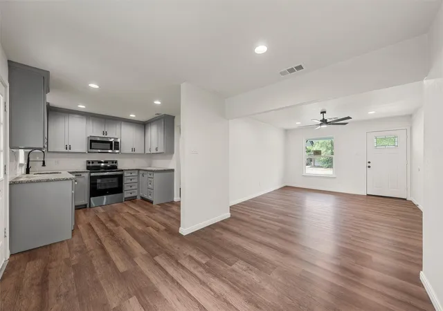 Photo 3 of Single family home for sale at 2225 Joey Dr, Waco, TX 76711 | MLS# 21308704 | Listing updated on 2026-07-22