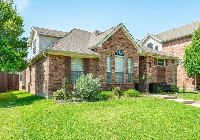 Photo 2 of Single family home for sale at 5909 Pinyon Dr, Mc Kinney, TX 75070 | MLS# 21306268 | Listing updated on 2026-08-05