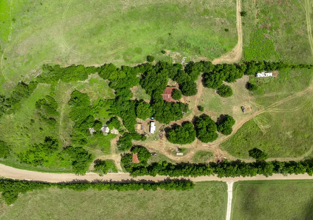Photo 4 of House for sale at 3725 Cr 272, Oglesby, TX 76561 | MLS# 21307330 | Listing updated on 2026-08-22
