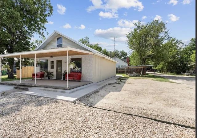 Homes for sale in Clifton, TX | 1003 W 5th St, Clifton, TX 76634 | MLS# 21308800