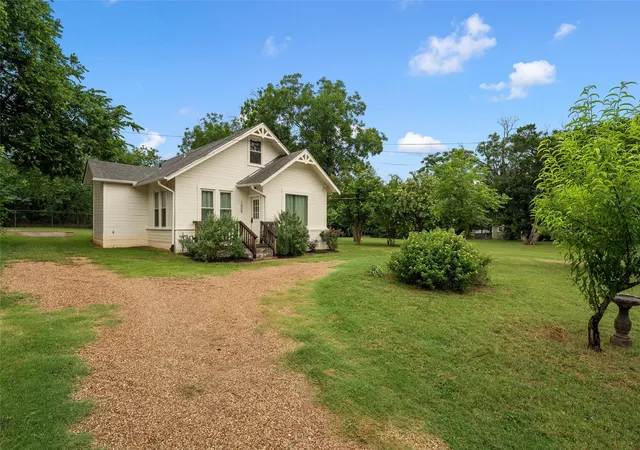 Photo 2 of Single family home for sale at 1609 Reuter Ave, Waco, TX 76708 | MLS# 21308135 | Listing updated on 2026-08-22