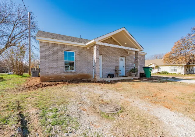 Homes for sale in Nocona, TX | 207 Young St, Nocona, TX 76255 | MLS# 21308906
