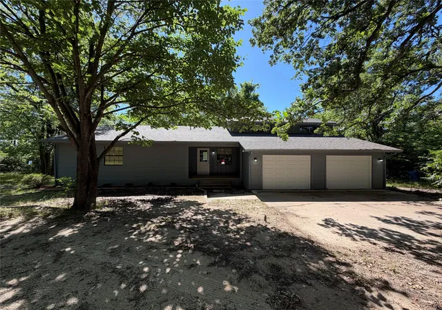 Photo 1 of Single family home for sale at 257 W Acres Rd, Mabank, TX 75156 | MLS# 21308923 | Listing updated on 2026-07-17