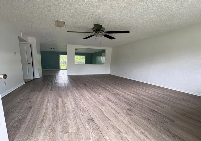 5th image of 5306 Prentiss St, Shreveport, LA 71108 | MLS# 21308391