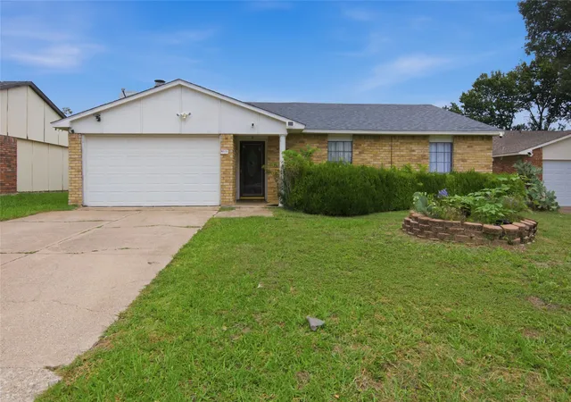 2nd image of 6941 Glendale Dr, North Richland Hills, TX 76182 | MLS# 21308753