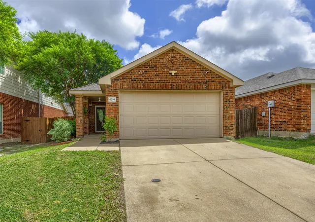 Homes for sale in Heartland, TX | 4014 Ridgetop Dr, Heartland, TX 75126 | MLS# 21308491