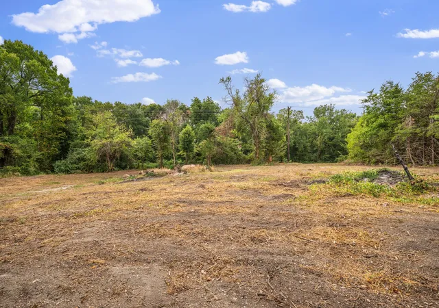 Photo 4 of Land for sale at Tbd Burke Rd, Gunter, TX 75058 | MLS# 21308916 | Listing updated on 2026-09-04
