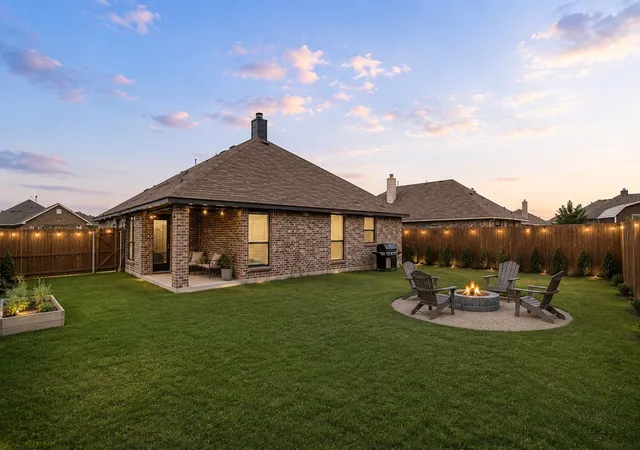 Photo 3 of Sale Pending at 1928 Glen Meadow Dr, Royse City, TX 75189 | MLS# 21309064 | Listing updated on 2026-09-27