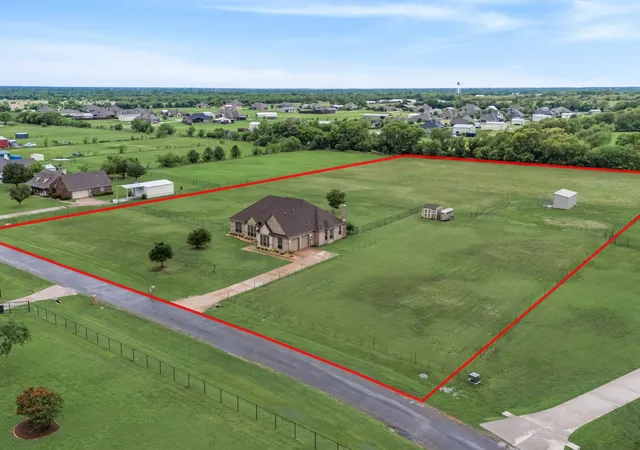 Photo 2 of Single family home for sale at 6192 Graham Point Trl, Royse City, TX 75189 | MLS# 21308514 | Listing updated on 2026-09-29